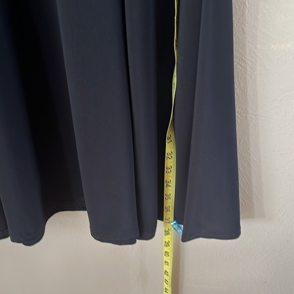 NWT Magna Fit and Flare Black Dress Size 14/16 Knit Fabric - Picture 8 of 12